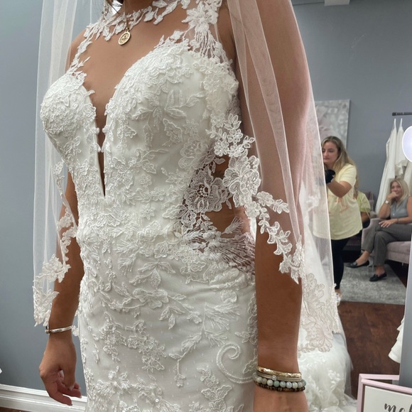 Lillian West Wedding Gown - Picture 2 of 4